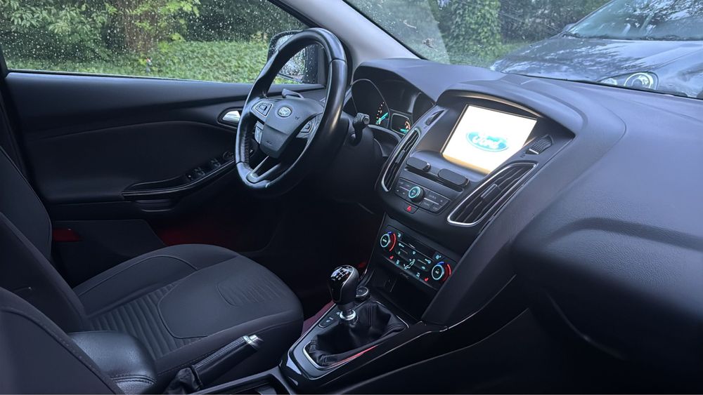 Ford Focus * Titanium * Mk 3.5
