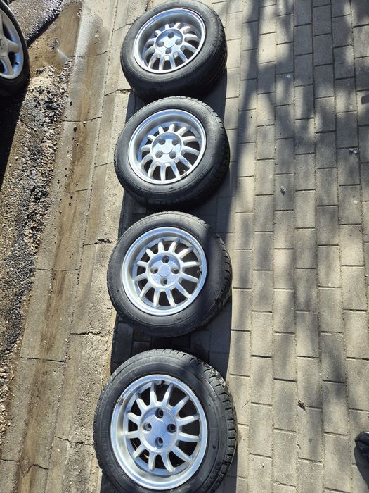 Jante Logan si anvelope 185/65/R15 iarna  4x100 cu buza
