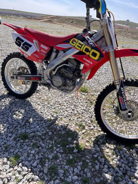 Кроссовый мотоцикл Honda crf 250r