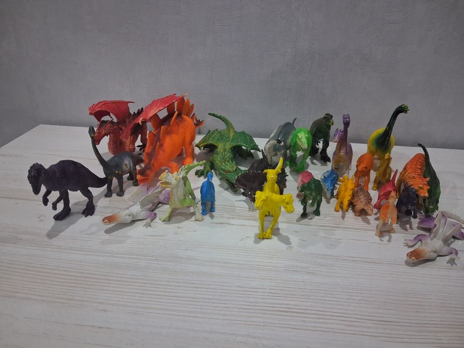 Игрушка динозавр