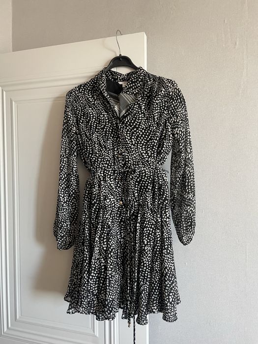 Продаб веши, цены от 3000 тг. Размер м