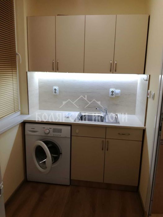 Дава се под наем Двустаен апартамент в Велико Търново, Център - 55 кв.м за 306 € - Снимка #9