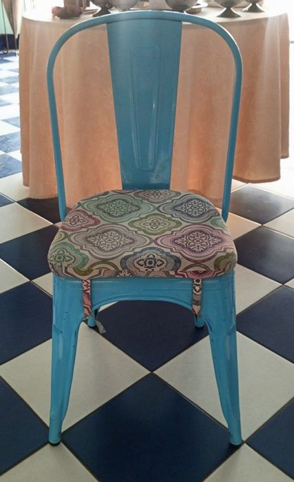 Стулья Толикс разноцветные