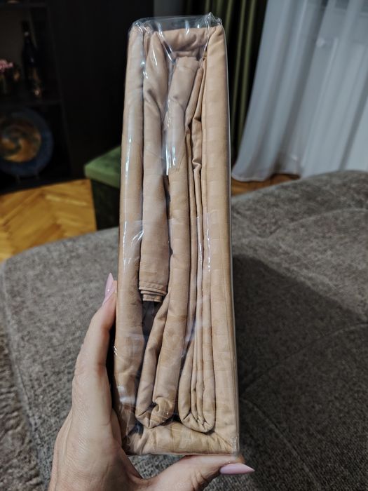 Lenjerie eleganta damasc 6 piese