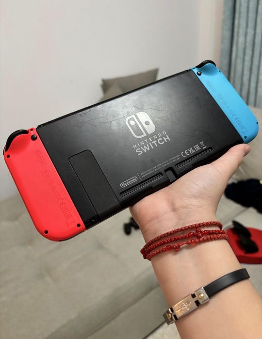 Vând Nintendo switch