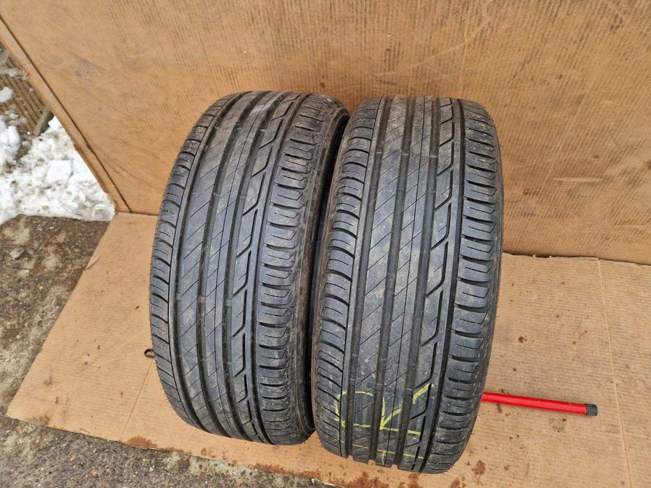 2 Bridgestone R18 215/50 Летни гуми  DOT1323