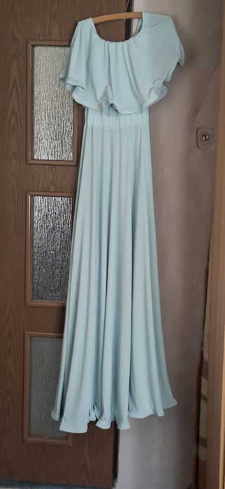 Vand 4 rochite noi elegante toate 4 la doar