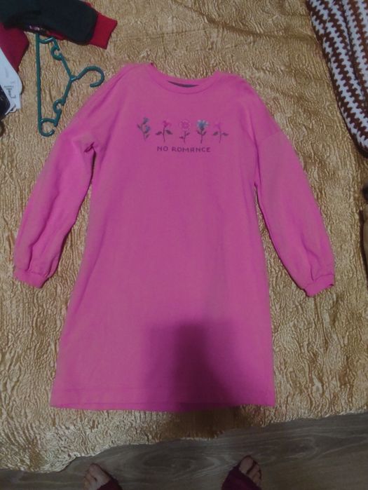 Продам платья для девочек