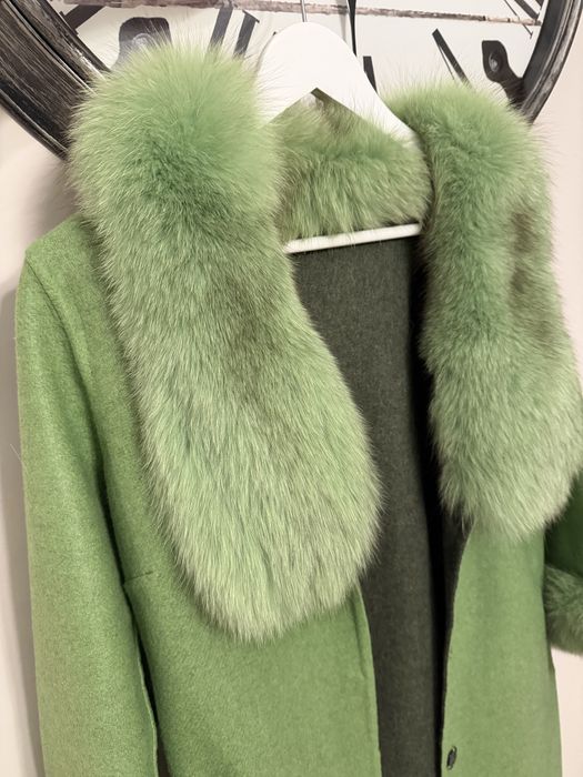 Дамско палто с естествен косъм от лисица