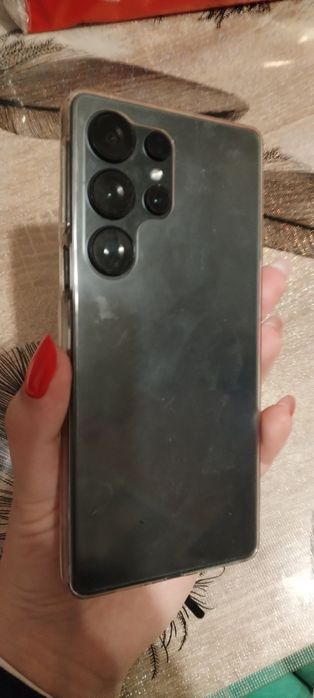 Vând samsung s25 ultra