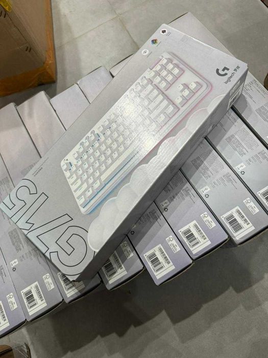 Игровая мышка наушники клавиатура HyperX Logitech Steelseries