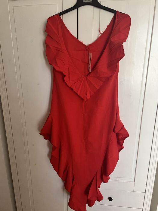 Rochie noua midi, potrivita si de festival  din in cu volane