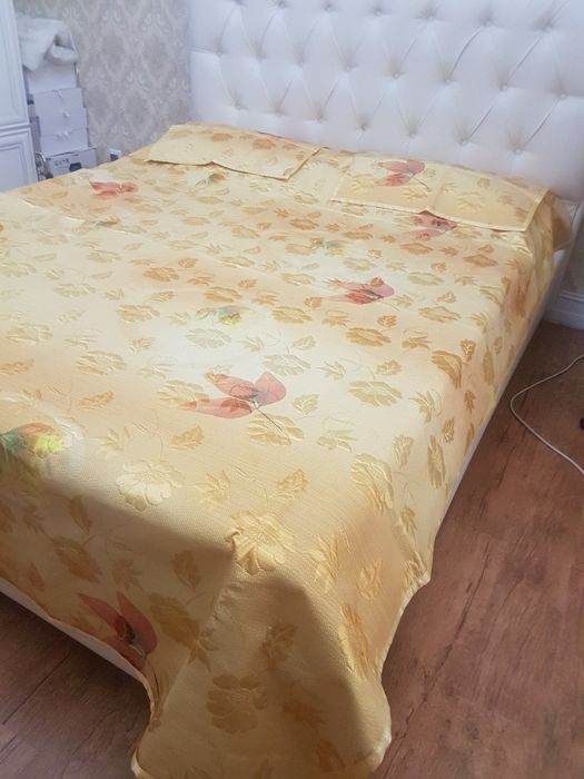 Продам новое покрывало Турция