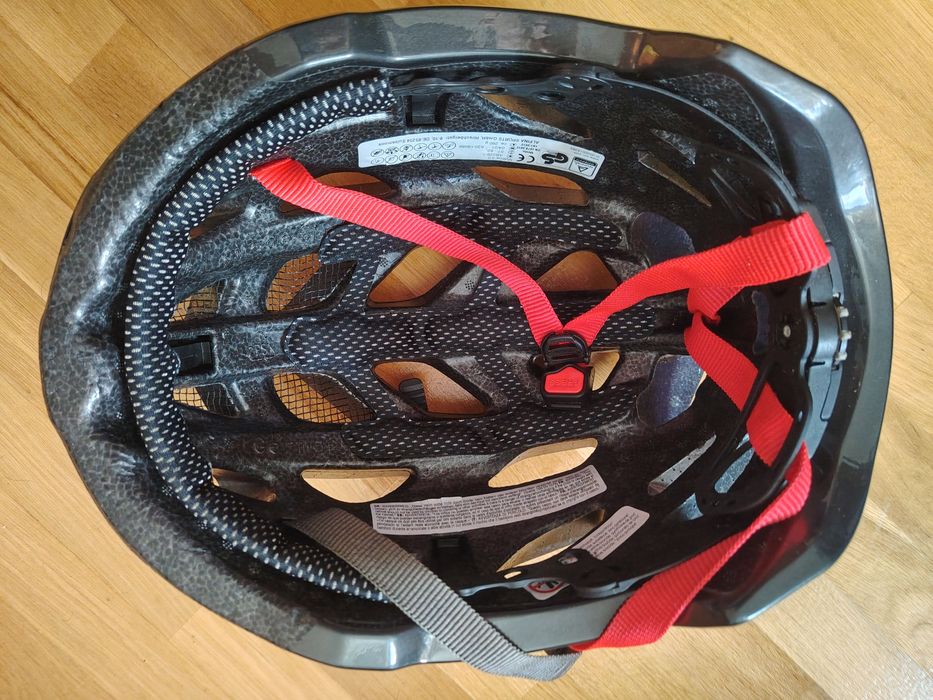 Casca Ciclism Alpina