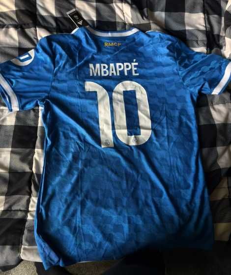 Tricou Mbappe Real Madrid third kit sezonul nou