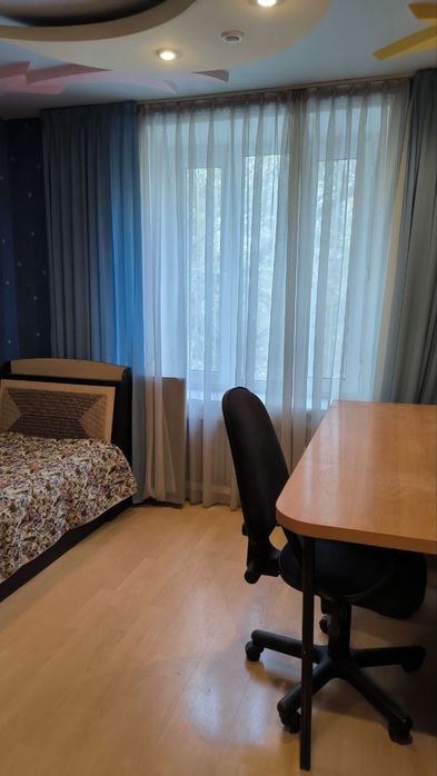 Чиланзар 26.  Срочно Продается 4 Х комнатная 2 х 6