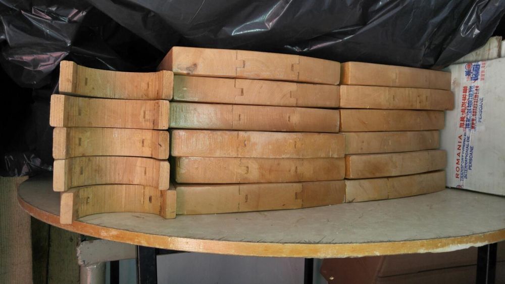 Trepte lemn masiv imbinate pt scara interioara , lemn fag