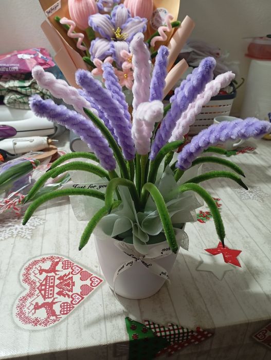 Buchete flori handmade din sârmă plușată 
Nu se ofilesc niciodată și