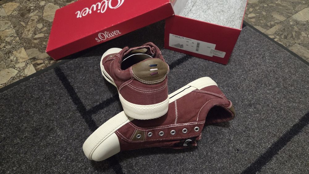 Teniși S Oliver ca noi