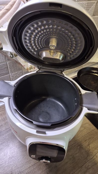 Multicooker inteligent Tefal Cook4Me+ CY851130, 150 retete presetate, 6 moduri de gatire