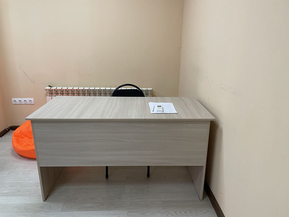 Продам столы офисные