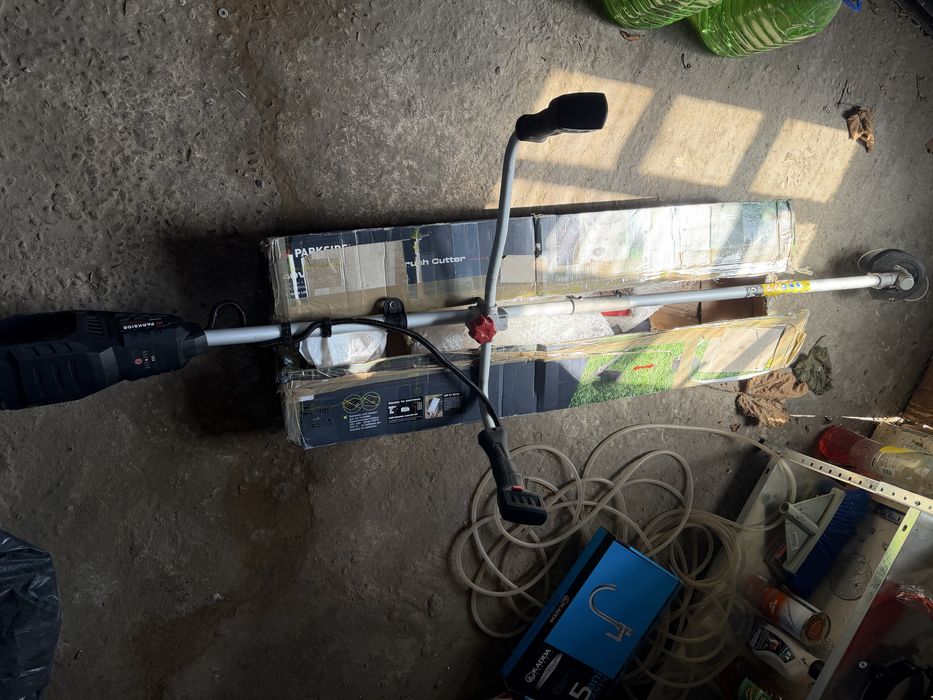 Motocoasa performance 40v