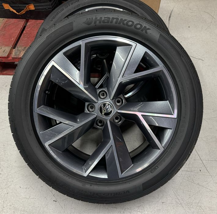 Jante Skoda Kodiaq R19 Originale Noua Triglav Hankook vara35/2023 100%