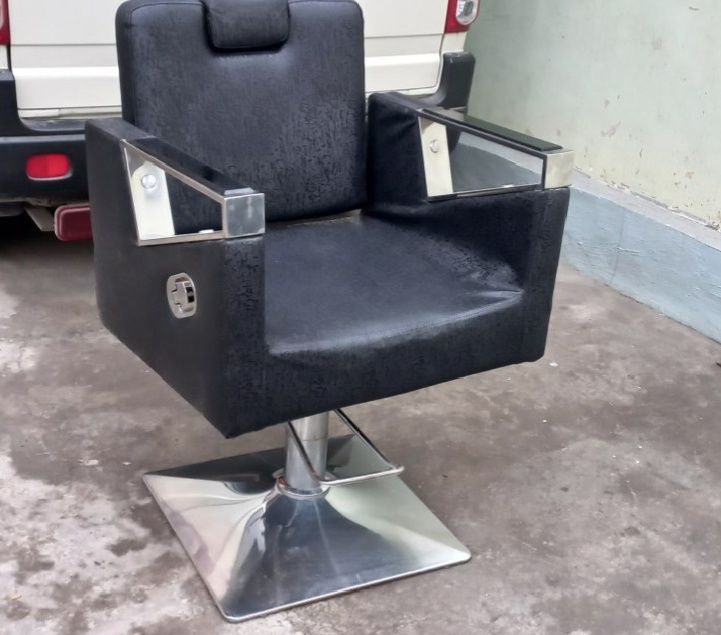 Салон учун мебел