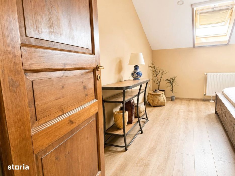 Apartamentul de pe malul Crișului , cu view înspre Palatul Primăriei