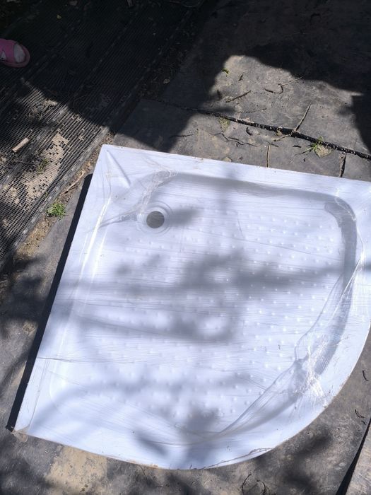 Душевая кабина угловая