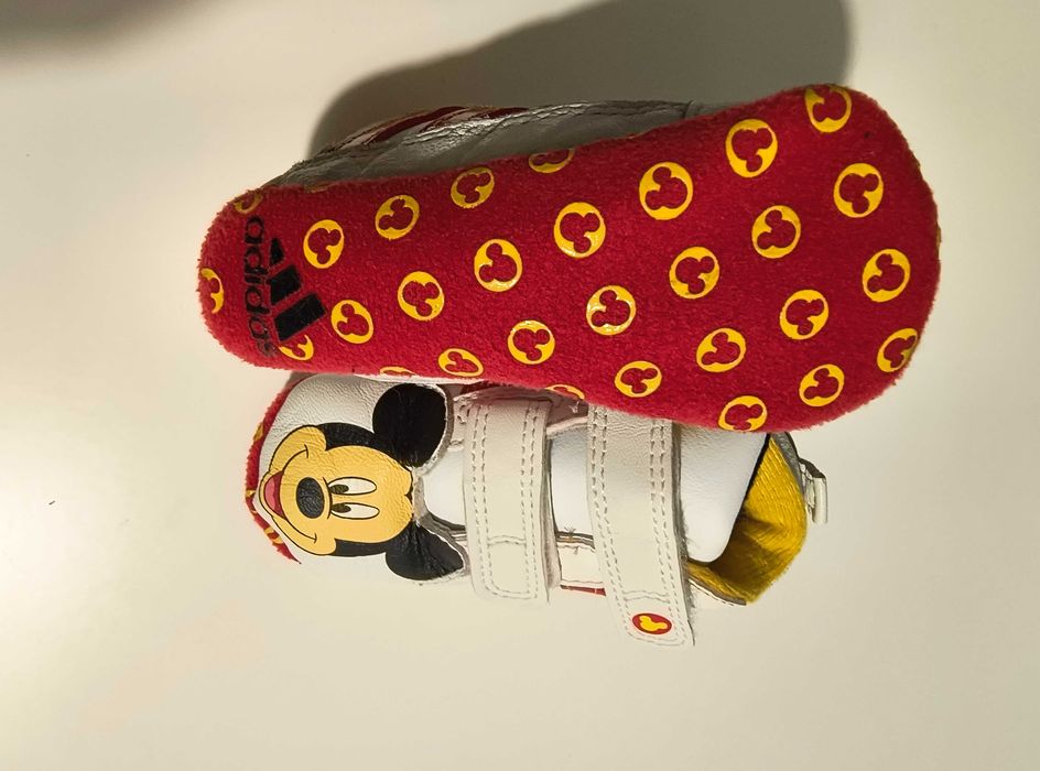 Лот бебешки обувки