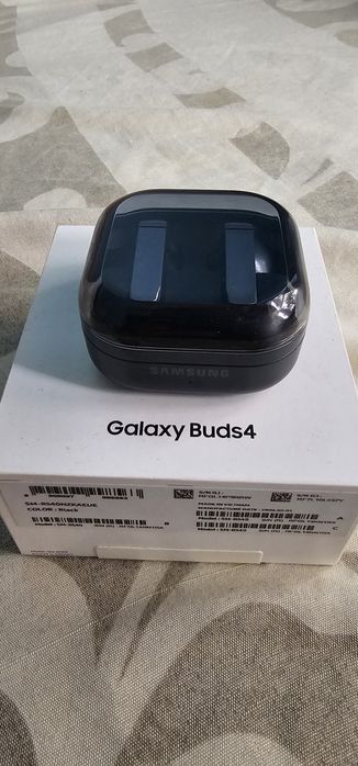 Samsung buds 4 слушалки