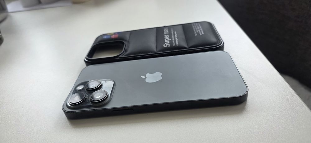 Iphone 14 pro max 
88 % батерия.
В перфектно състояние. 
Винаги с калъф и протектор.
Като нов.
Цена 420 евро .