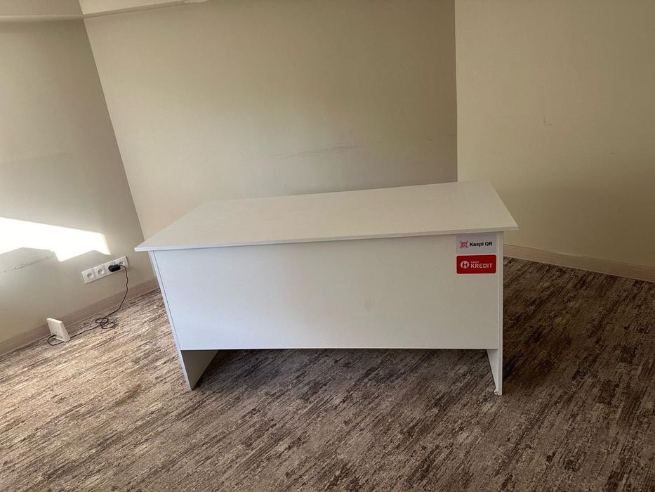 Продажа офисной мебели|срочно