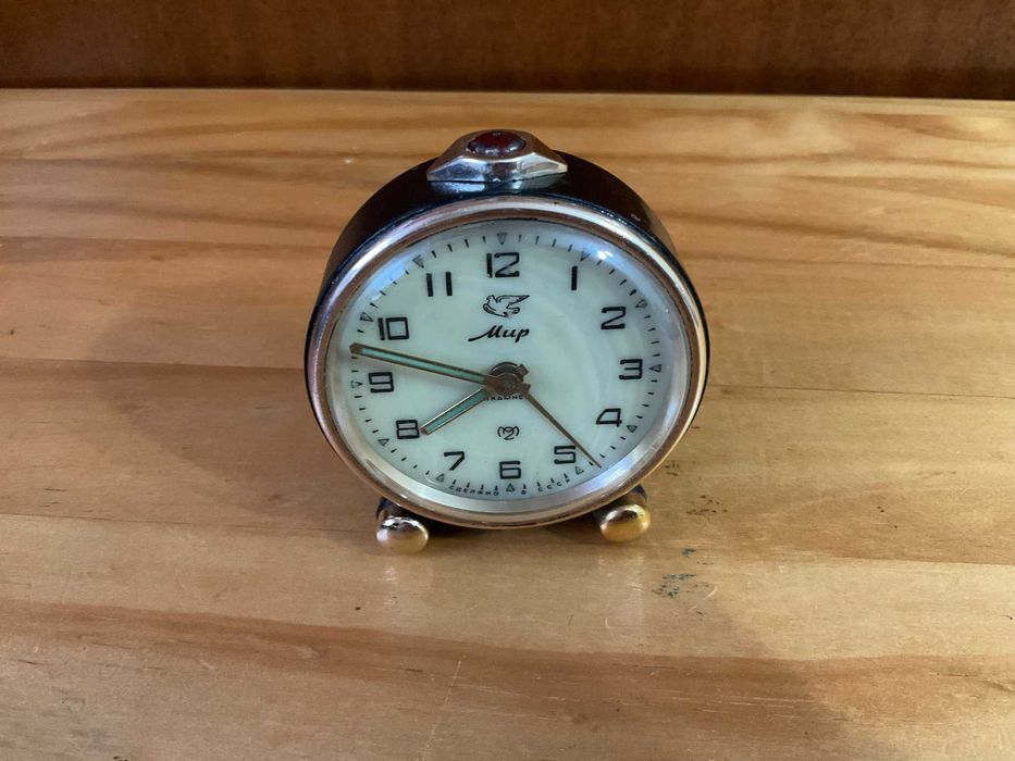 Настолни ретро часовници