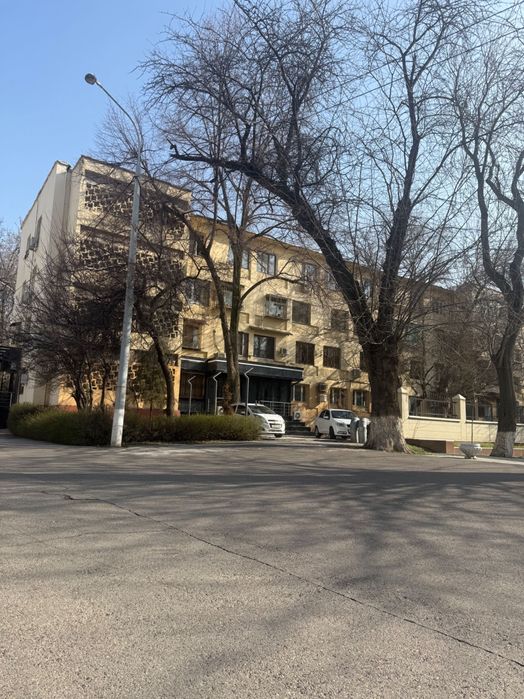 Продается 2 комн квартира, кирпич, центр, Ц 4, Кашгар, Минор, не торец