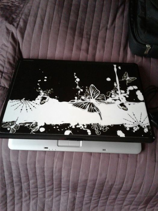 Laptop LG E51  stare perfecta 15,4 display