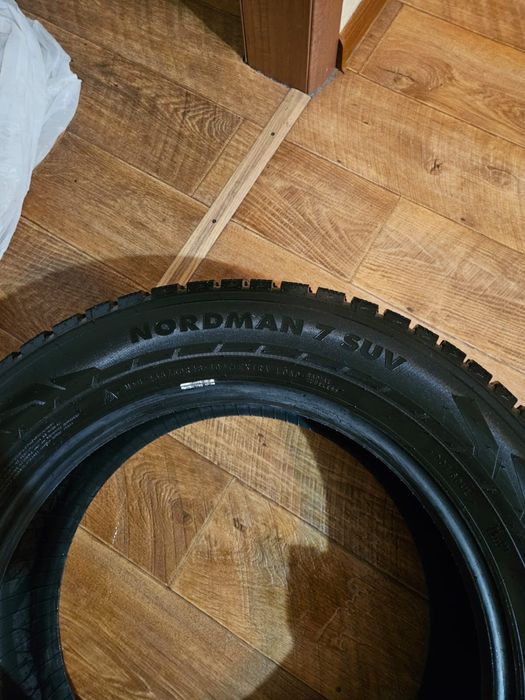 Зимняя резина на кроссовер в хорошем состоянии