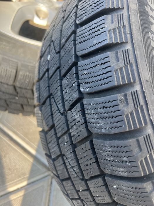 .Jante aliaj 5x114.3 KIA + cauciucuri iarna 205 55 16 hankook et 48,5
