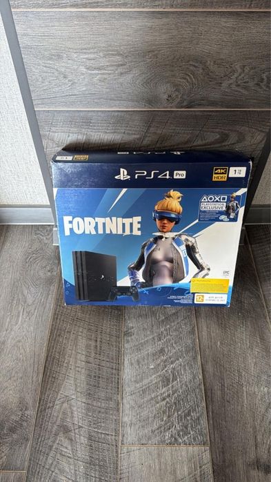Продам PlayStation 4 Pro