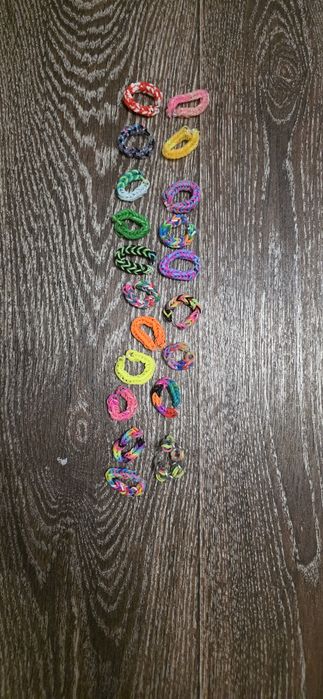 Браслеты и кольца из резиночек