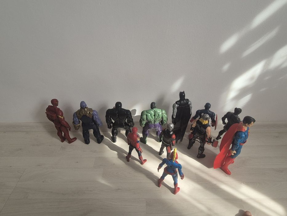 Jucarii  Marvel 12 figurine