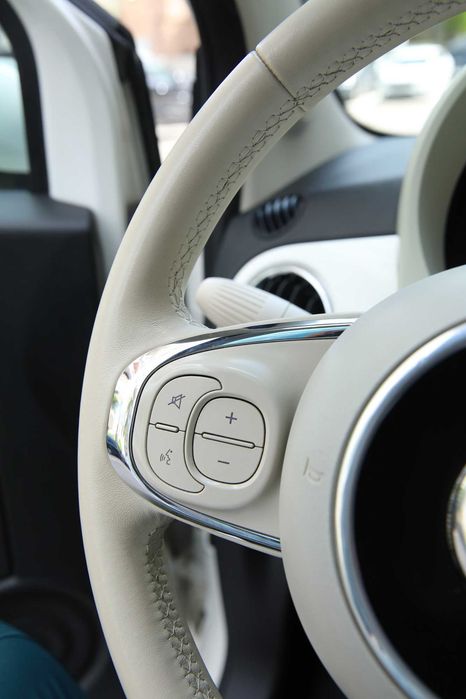 Fiat 500 Lounge 2018 Panoramic + Android Auto + Cruise Control