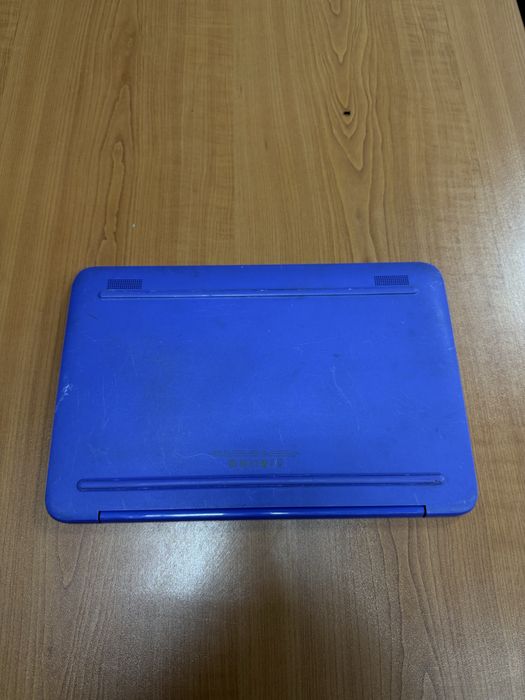 Лаптопа HP Stream 14