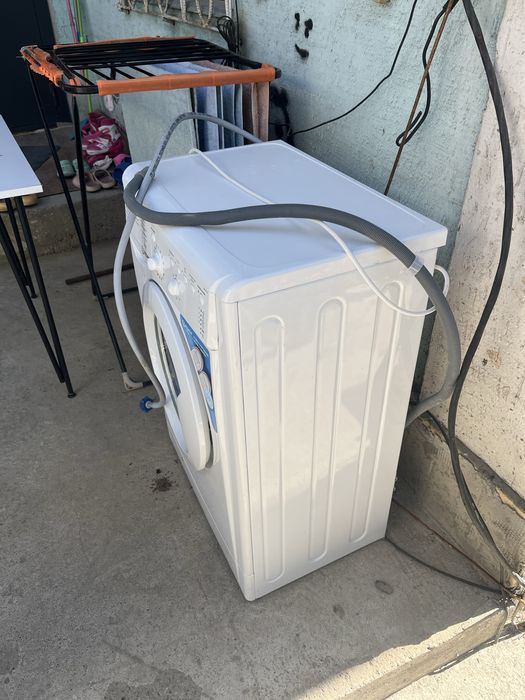 Стиральная машина Indesit 5кг