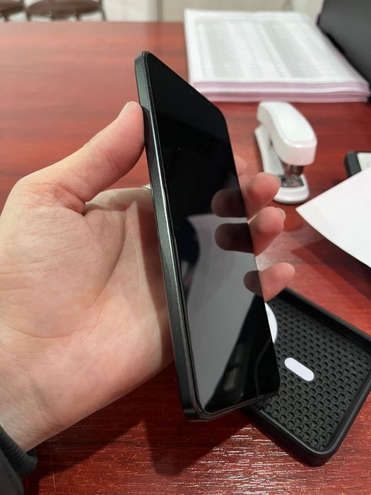 Срочно продаётся Xiaomi 13T 12/256