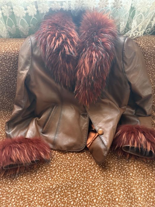 Кожено яке от естествена кожа кафяво с лисица чисто ново