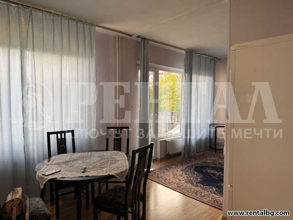 Дава се под наем Тристаен апартамент в Пловдив, Център - 86 кв.м за 408 € - Снимка #3