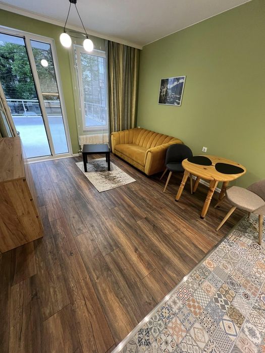 Дава се под наем Двустаен апартамент в София, Слатина - 60 кв.м за 600 € - Снимка #1