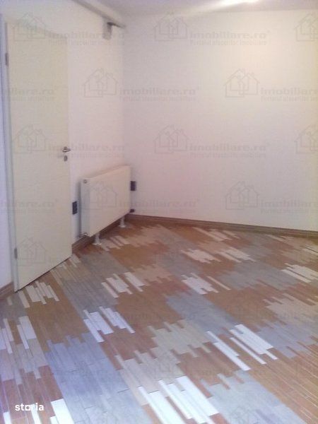500 euro/luna dau in chirie Spatiu Comercial Ultracentral 40 mp